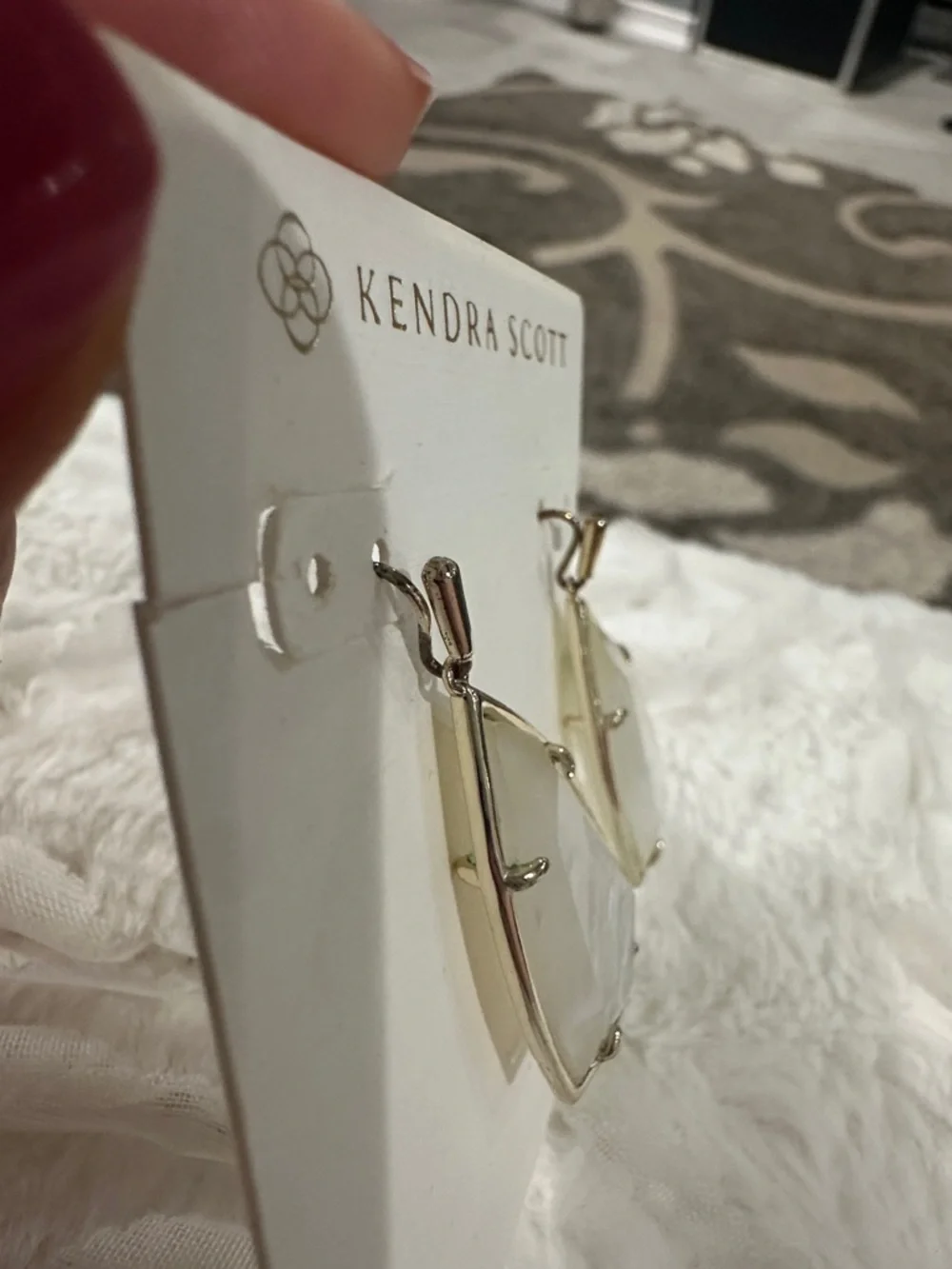 Kendra Scott Iridescent Mother of Pearl Hex Drop Earrings - Picture 4 of 5